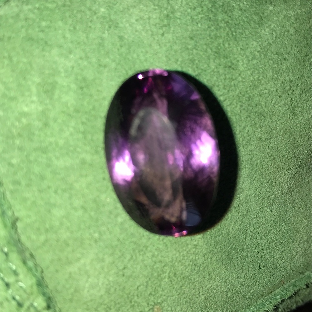Amethyst stone 23.6carets perfect clarity